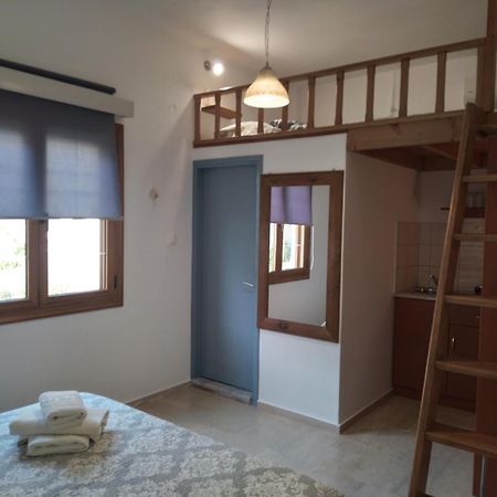 Manolakis Pizanias Apartment Emborios ภายนอก รูปภาพ