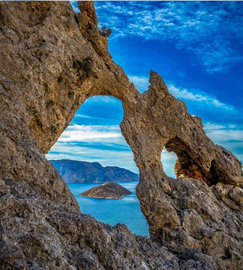 Manolakis Pizanias Apartment Emborios ภายนอก รูปภาพ