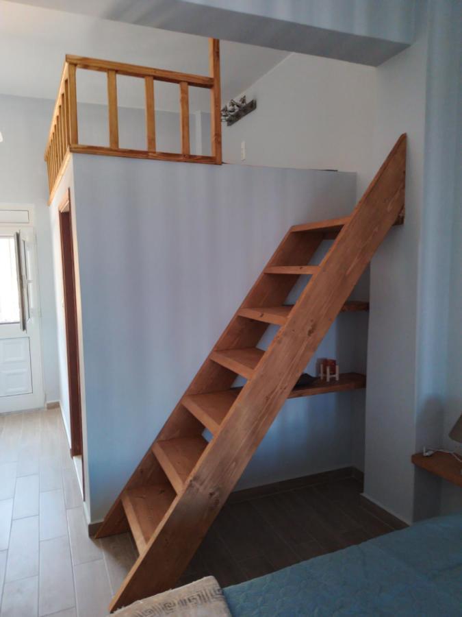 Manolakis Pizanias Apartment Emborios ภายนอก รูปภาพ