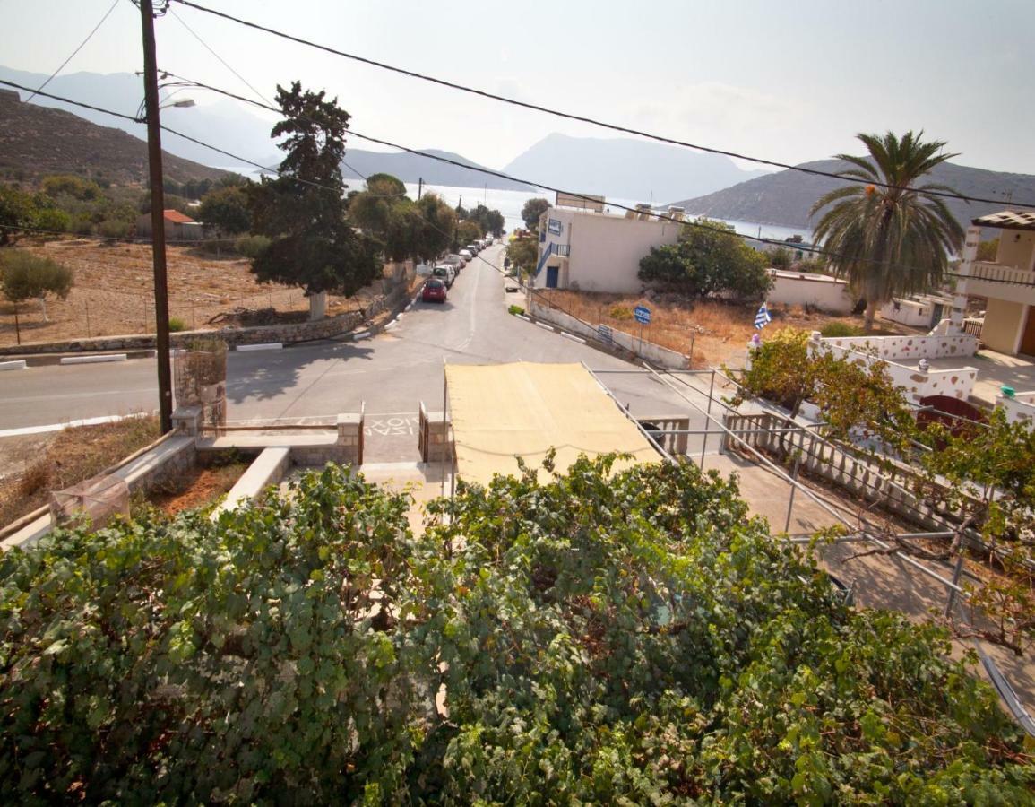 Manolakis Pizanias Apartment Emborios ภายนอก รูปภาพ