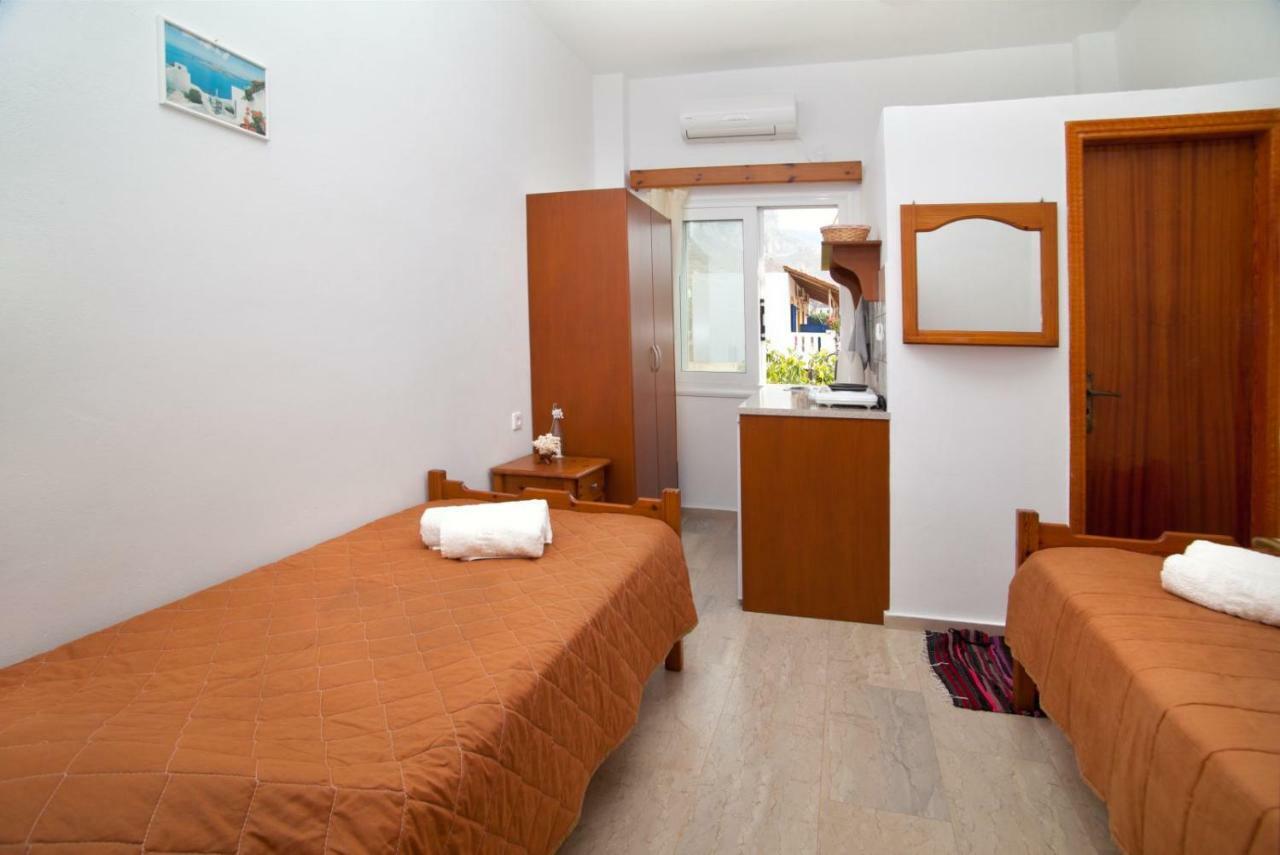 Manolakis Pizanias Apartment Emborios ภายนอก รูปภาพ
